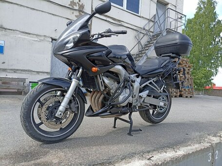 2005 Yamaha FZ6, серебристый, 500000 рублей, вид 1