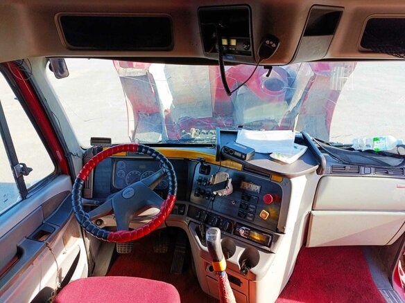 2003 Freightliner Century Class, красный, 1690000 рублей - вид 13