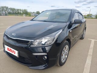 2020 Kia Rio IV, чёрный, 1700000 рублей, вид 2