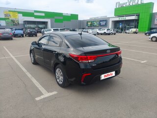2020 Kia Rio IV, чёрный, 1700000 рублей, вид 5