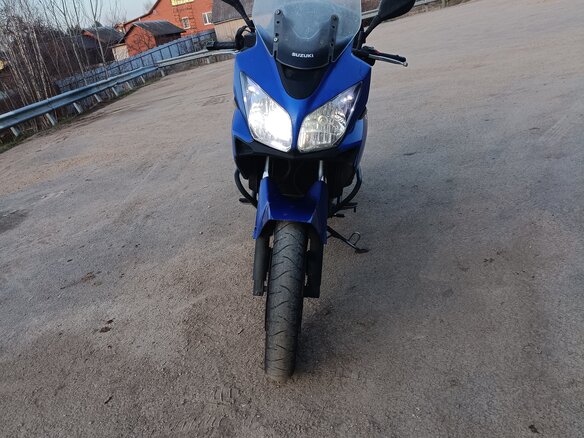 2004 Suzuki V-Strom DL 650, синий, 380000 рублей - вид 1