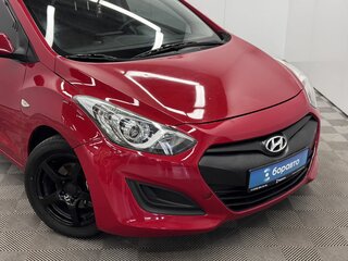 2012 Hyundai i30 II, красный, 825000 рублей, вид 4