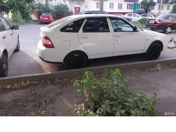 2011 Lada (ВАЗ) Priora I, белый, 285000 рублей - вид 9