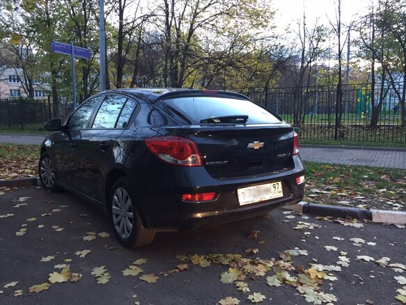 2012 Chevrolet Cruze I, чёрный, 640000 рублей - вид 4