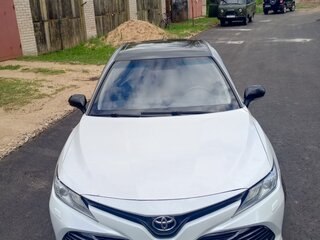 2019 Toyota Camry VIII (XV70), белый, 2450000 рублей, вид 4