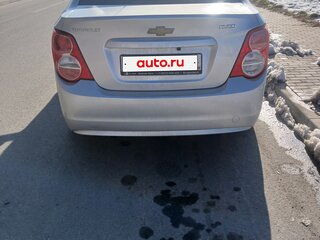 2013 Chevrolet Aveo II, серебристый, 670000 рублей, вид 4
