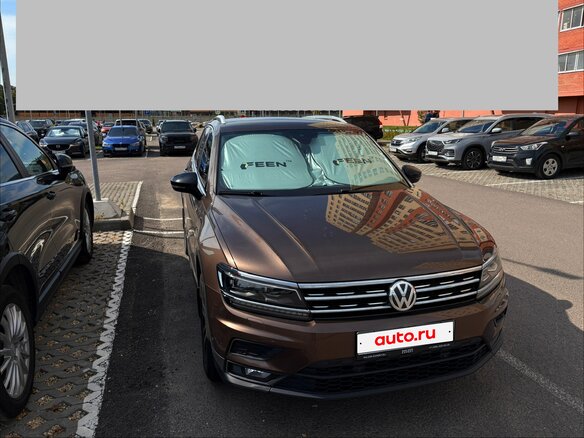 2019 Volkswagen Tiguan II, коричневый, 2850000 рублей