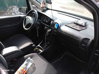 2002 Opel Zafira A, чёрный, 300000 рублей, вид 1