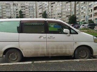 1999 Nissan Serena II (C24), белый, 500000 рублей, вид 3