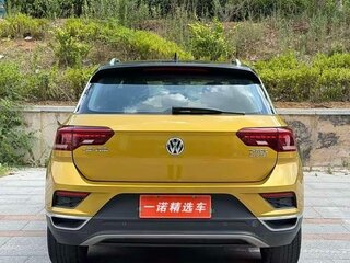 2018 Volkswagen T-Roc I (China Market), жёлтый, 1560002 рублей, вид 3