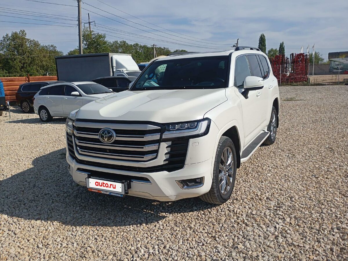 Открыть фотографии: Toyota Land Cruiser 300 Series