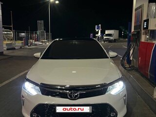2015 Toyota Camry VII (XV50) Рестайлинг, белый, 2250000 рублей, вид 1