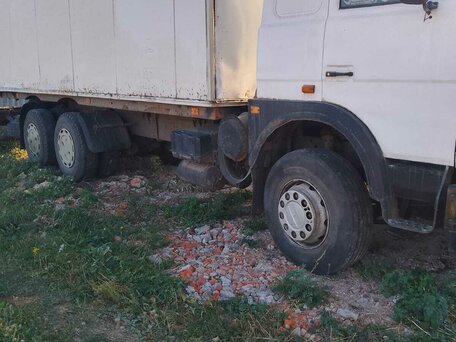 2006 МАЗ 6303, белый, 1200000 рублей, вид 2