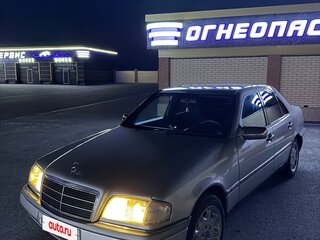 1993 Mercedes-Benz C-Класс 180 (PMS) I (W202), серебристый, 525000 рублей, вид 1