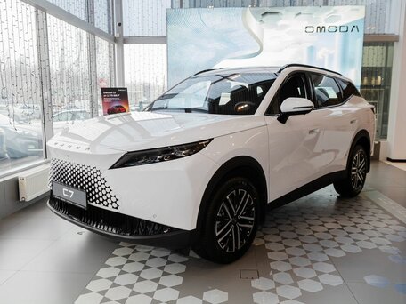 Omoda C7