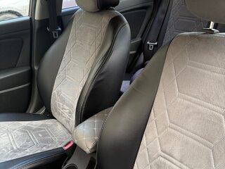 2013 Hyundai Solaris I, чёрный, 910000 рублей, вид 3