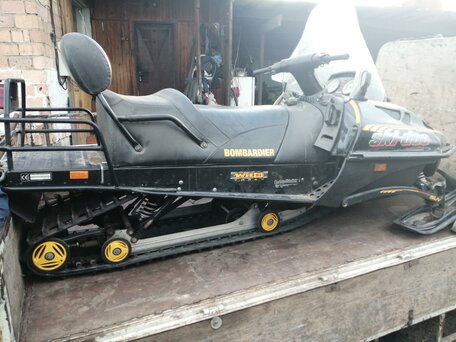 2003 BRP Ski-Doo Skandic 600, чёрный, 700000 рублей, вид 4