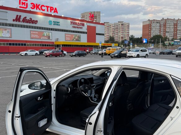 2020 Kia K3 II (China Market), белый, 2050000 рублей - вид 16