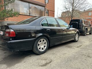 2002 BMW 5 серии 520i IV (E39) Рестайлинг, чёрный, 500000 рублей, вид 4