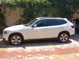 2013 BMW X1 20i I (E84) Рестайлинг, белый, 1600000 рублей, вид 3