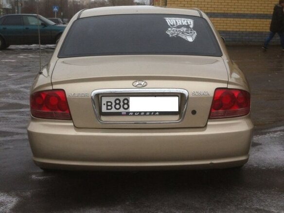 2005 Hyundai Sonata IV (EF) Рестайлинг, золотистый - вид 4