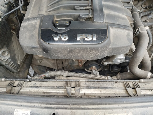 2012 Volkswagen Touareg II, коричневый, 1600000 рублей - вид 38