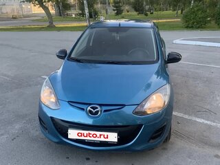 2013 Mazda 2 II Рестайлинг (DE2), голубой, 850000 рублей, вид 3