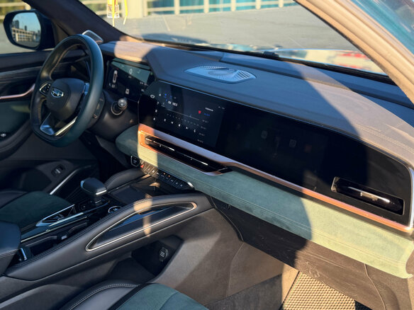 2023 Geely Monjaro (Xingyue L) I, зелёный, 2750000 рублей - вид 25