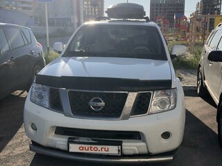 2011 Nissan Pathfinder III Рестайлинг, белый, 1000000 рублей, вид 2