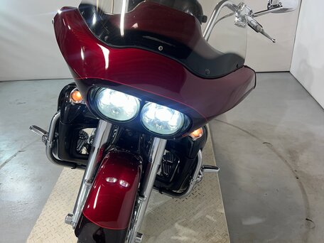 2011 Harley-Davidson CVO Road Glide, пурпурный, 910000 рублей, вид 3