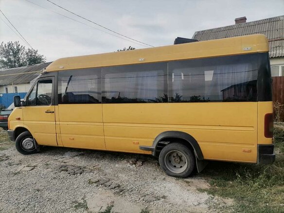 1998 Volkswagen LT, жёлтый, 600000 рублей - вид 7