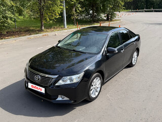 2013 Toyota Camry VII (XV50), чёрный, 1530000 рублей, вид 3