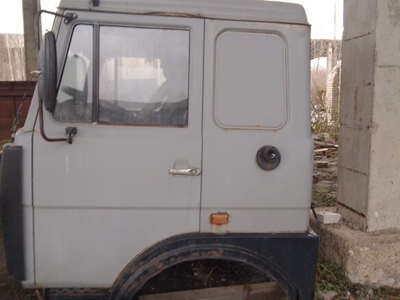 1998 МАЗ 5336, белый, 1650000 рублей - вид 10