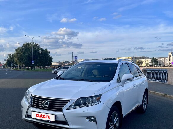 2014 Lexus RX 270 III Рестайлинг, белый, 2499000 рублей
