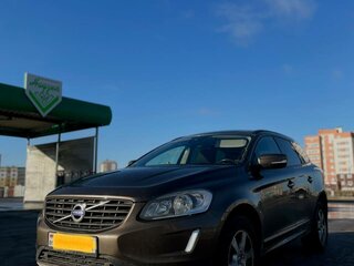 2016 Volvo XC60 I Рестайлинг, коричневый, 2237934 рублей, вид 3