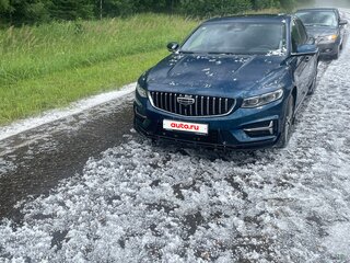 2023 Geely Preface I (China Market) Рестайлинг, синий, 2500000 рублей, вид 2