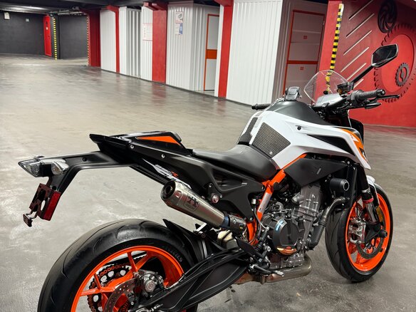 2021 KTM 890 Duke R, белый, 770000 рублей - вид 5
