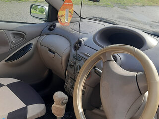 2001 Toyota Platz, серый, 450000 рублей, вид 4