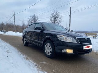 2011 Skoda Octavia II (A5) Рестайлинг, чёрный, 850000 рублей, вид 3