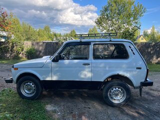 2010 Lada (ВАЗ) 2121 (4x4) I Рестайлинг, белый, 290000 рублей, вид 4