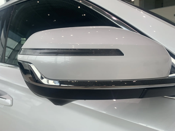 2026 Geely Monjaro I, белый, 4954990 рублей - вид 5