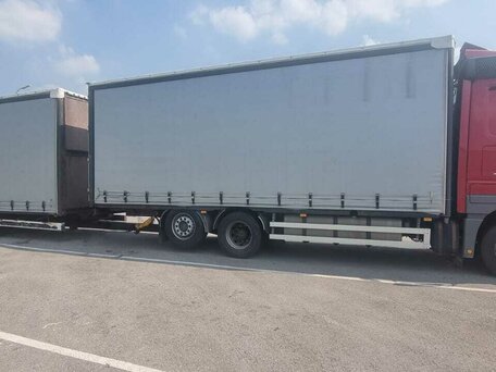 2008 Mercedes-Benz Actros, красный, 4950000 рублей, вид 4