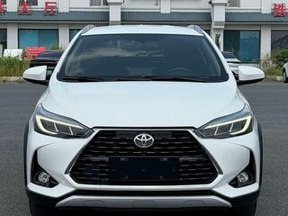 2022 Toyota Yaris L XP150 Рестайлинг, белый, 1170000 рублей, вид 2