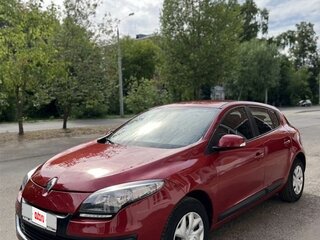 2013 Renault Megane III Рестайлинг, красный, 730000 рублей, вид 1