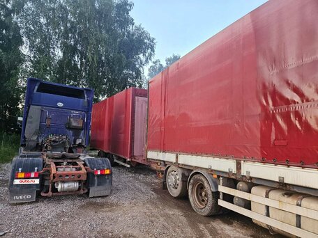 2004 Scania R-Series, красный, 4500000 рублей, вид 5