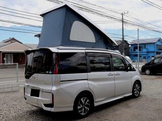 2017 Honda Stepwgn Spada V, серебристый, 1420000 рублей, вид 4