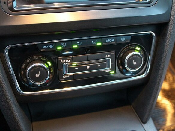 2013 Skoda Superb II Рестайлинг, серый - вид 12