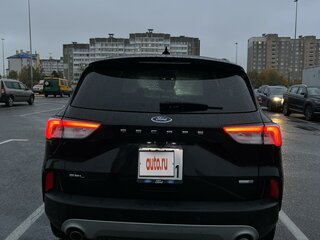 2019 Ford Escape IV, чёрный, 1980000 рублей, вид 5