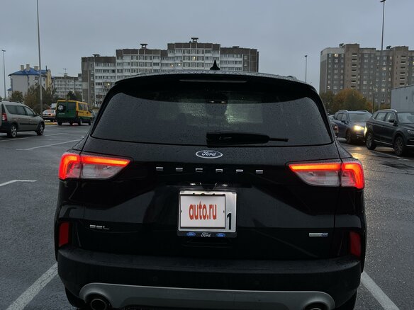 2019 Ford Escape IV, чёрный, 1980000 рублей - вид 4