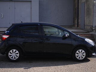 2019 Toyota Vitz III (XP130) Рестайлинг 2, чёрный, 800000 рублей, вид 4